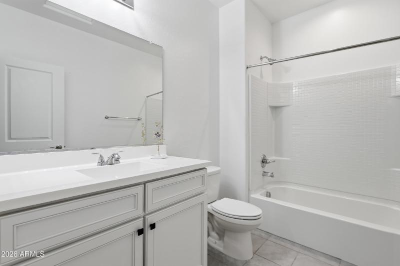 Upstairs Private Ensuite Guest Bathroom