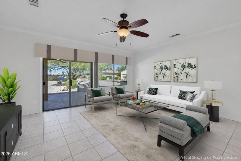 Great Rm Patio Access