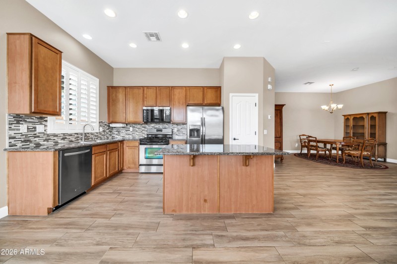 4423 W Kenai Dr-16