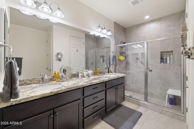 21-web-or-mls-FA9A7667