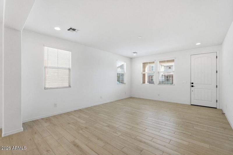 hj-az-phoenix-parkside-villas-cc-rm1-lot