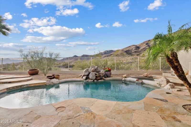 Heated PebbleTec Pool & Spa