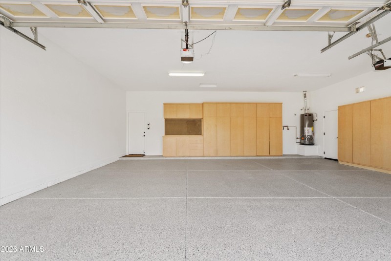 3 Car, New Epoxy, New Water Heater