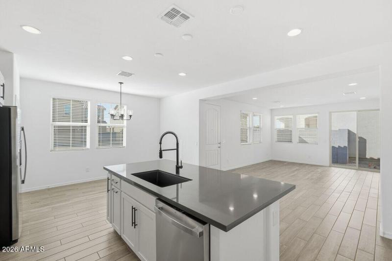 hj-az-phoenix-parkside-villas-cc-rm3-lot