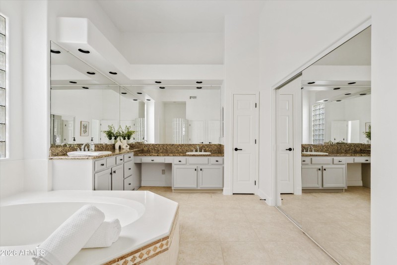 Primary Suite Spa Bath, Dual Vanities