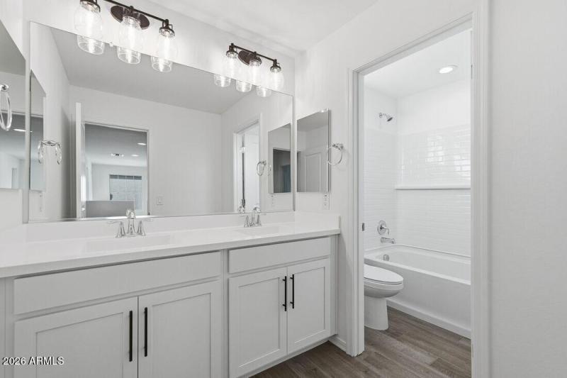 hj-az-phoenix-parkside-villas-cc-rm3-lot