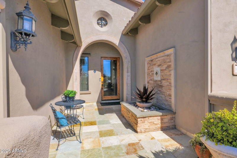 Lovely front courtyard for relaxation