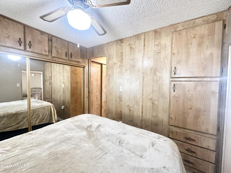 LOOK AT ALL THE STORAGE SPACE