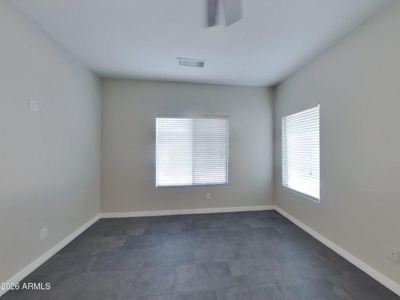 7_pc_dxQ61TbR3X_0syWYfVTvn_layout_0