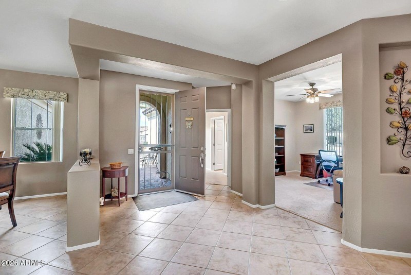 rounders - interior front entry