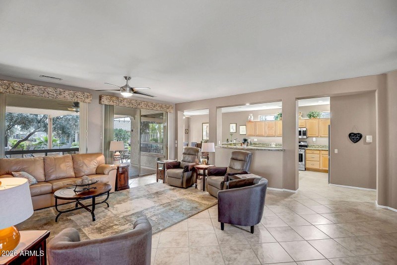 rounders - great room kitchen