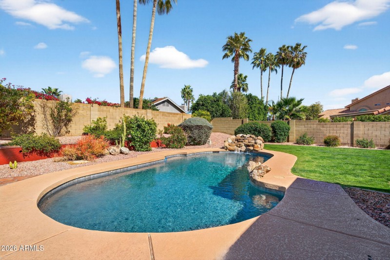 47-web-or-mls-81E Beck Ln