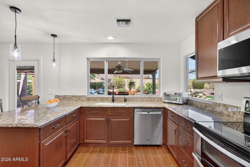 20-web-or-mls-61E Beck Ln