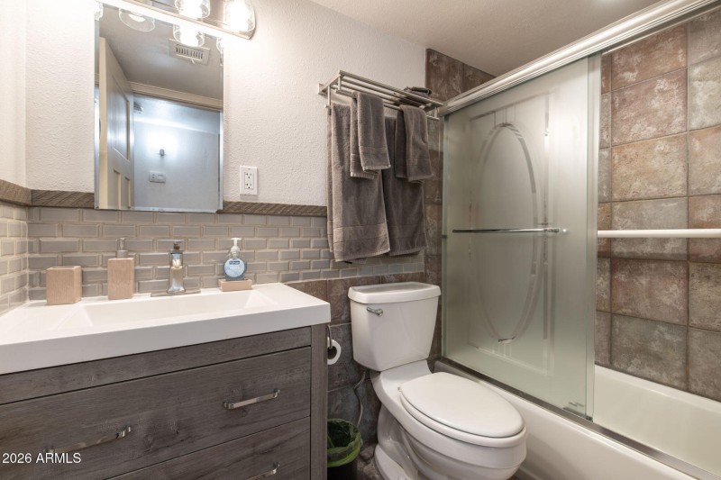 13-web-or-mls-7436-e-chaparral-rd-149b