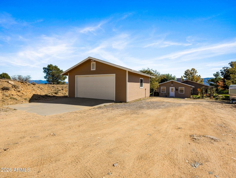 72-web-or-mls-17827 S Tawny Ln-34