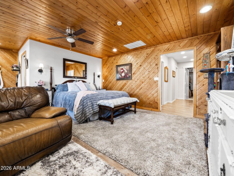 44-web-or-mls-17827 S Tawny Ln-74