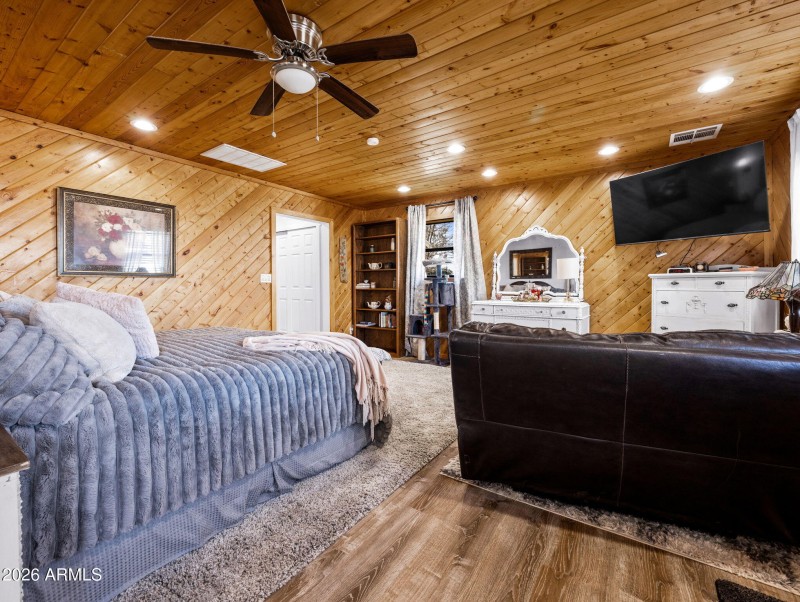 45-web-or-mls-17827 S Tawny Ln-75