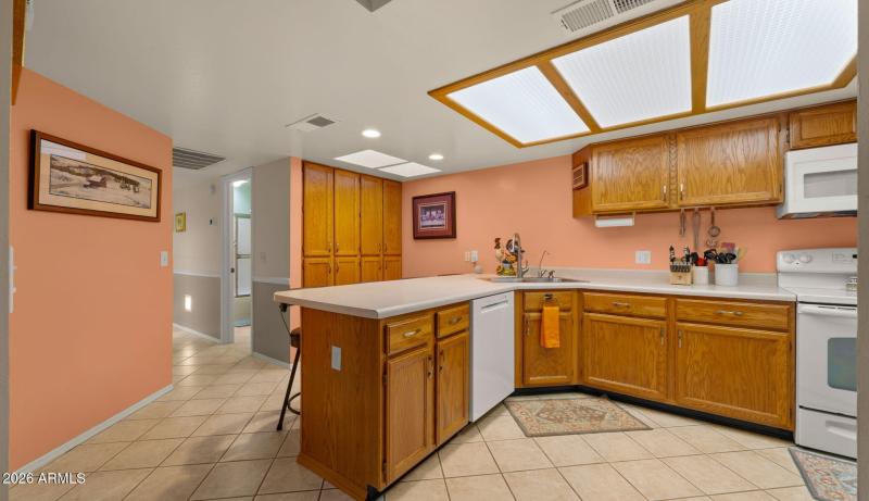 11-web-or-mls-Kitchen7