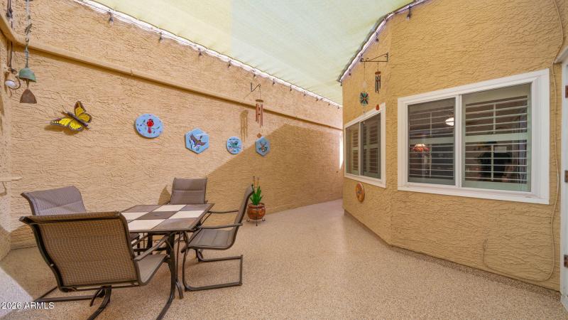 31-web-or-mls-Courtyard Space1