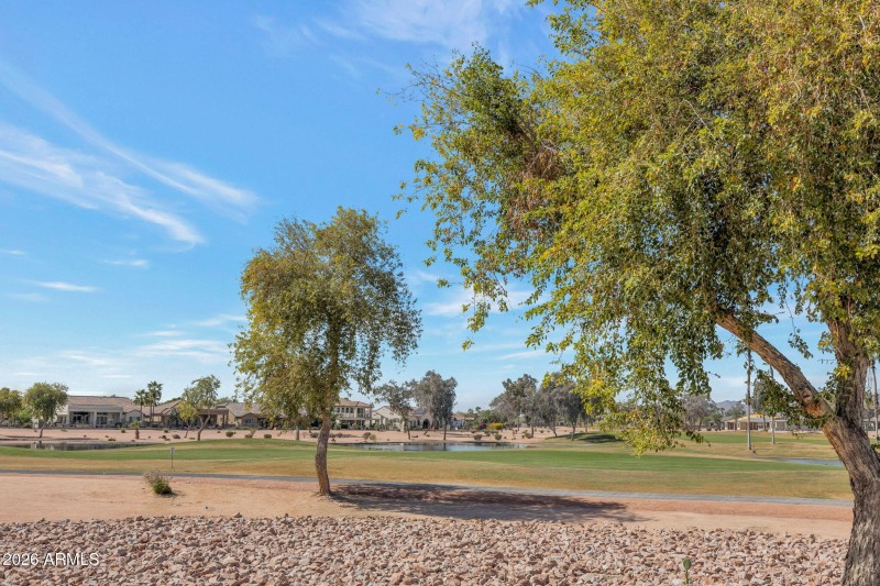 37-web-or-mls-Qp-2658