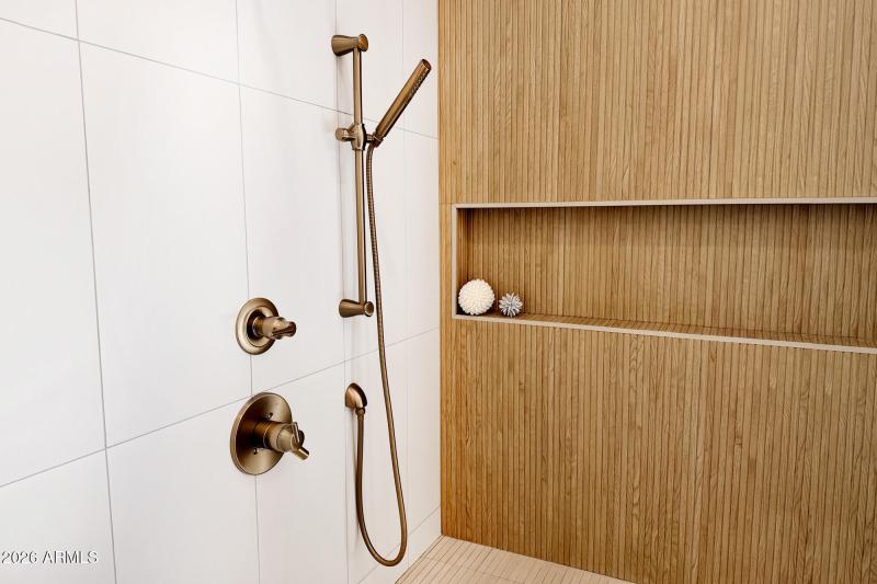 8989 primary bathroom shower MLS