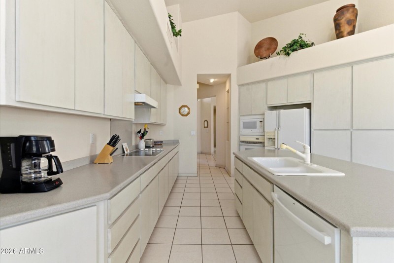 Lots of Kitchen Storage