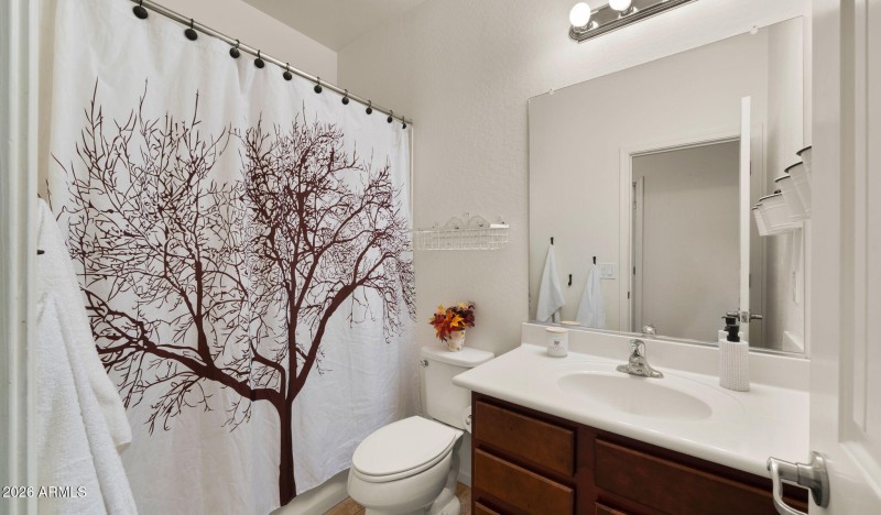 24-web-or-mls-Full Bathroom