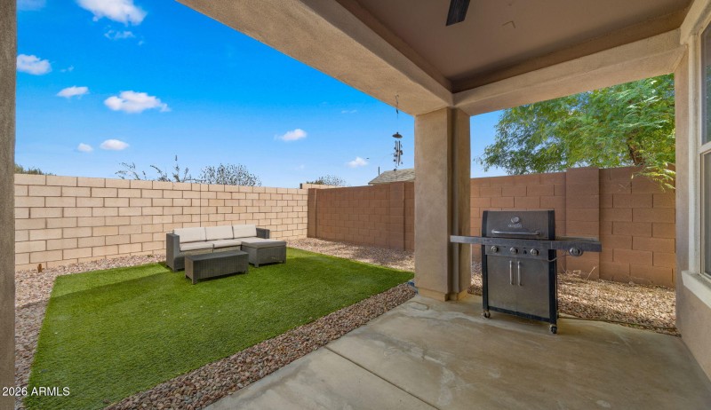 32-web-or-mls-Backyard2