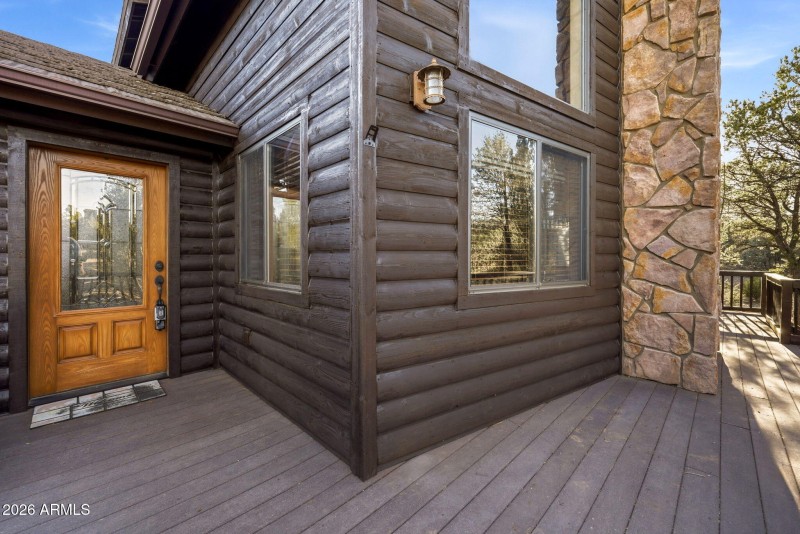 2750ColumbiaLn-OvergaardAZ-11