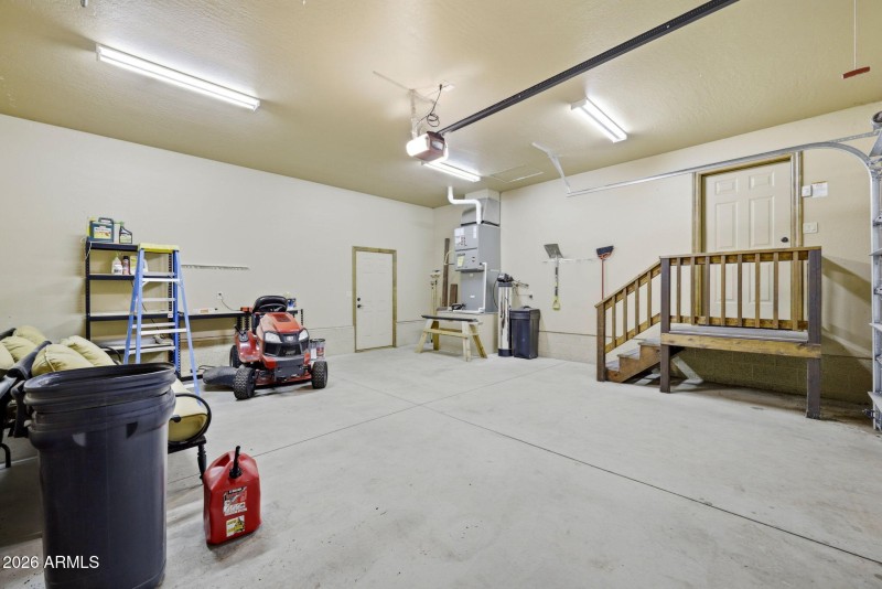 2750ColumbiaLn-OvergaardAZ-32