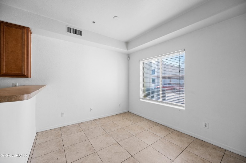 4-4608WMA1198-ocupix-