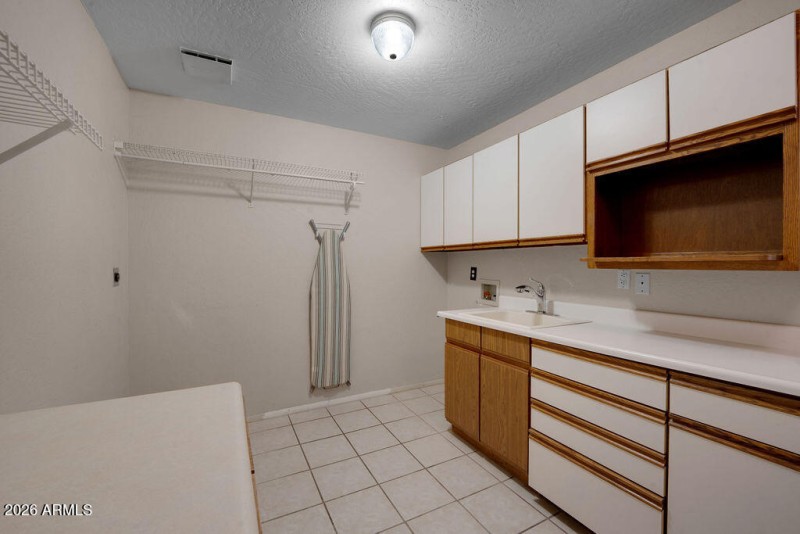 8837esunland-136-8837esunland-140