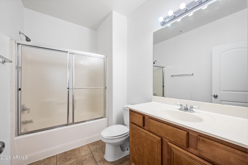 15-4608WMA1198-ocupix-