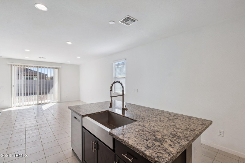 8-web-or-mls-4355-w-allen-st