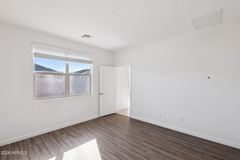 12-web-or-mls-4355-w-allen-st