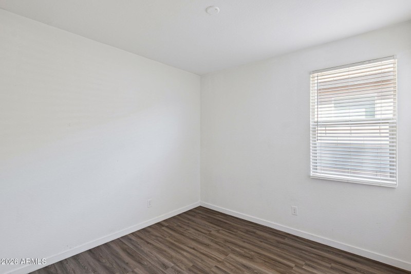 17-web-or-mls-4355-w-allen-st