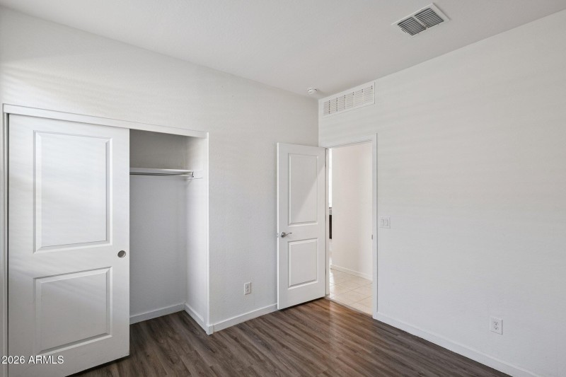 18-web-or-mls-4355-w-allen-st