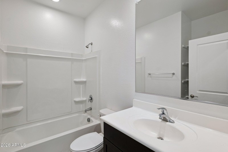 19-web-or-mls-4355-w-allen-st