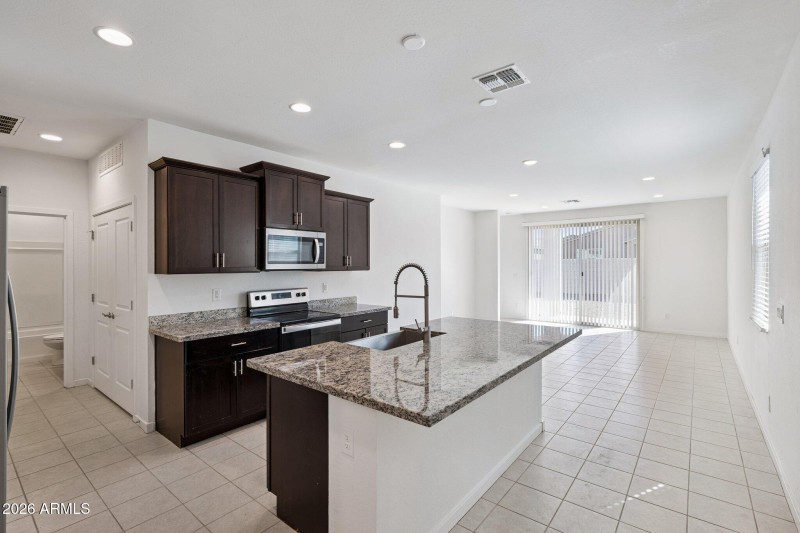 5-web-or-mls-4355-w-allen-st