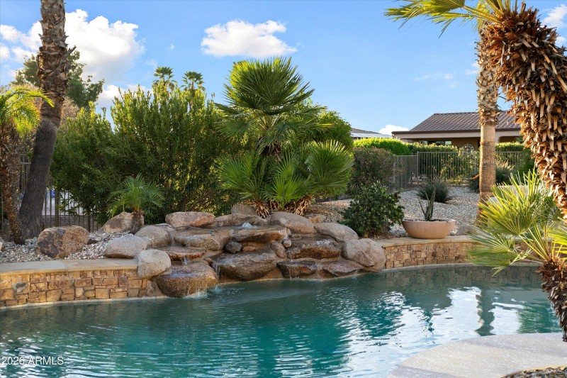 44-16385 W Glacier Ct