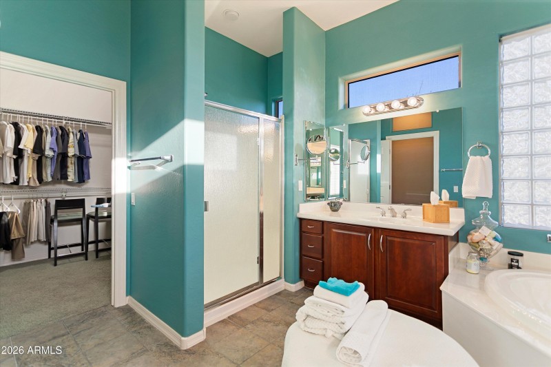 31-16385 W Glacier Ct