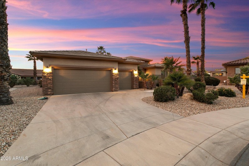 02-16385 W Glacier Ct