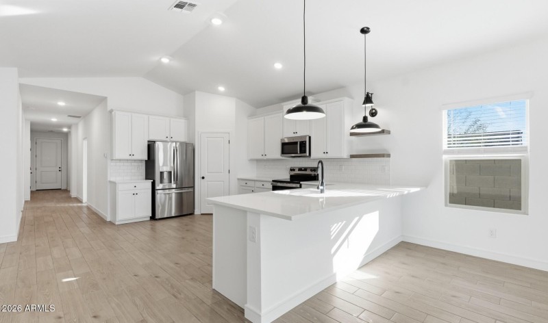 MR Lot #99 Kitchen (4) (Large)