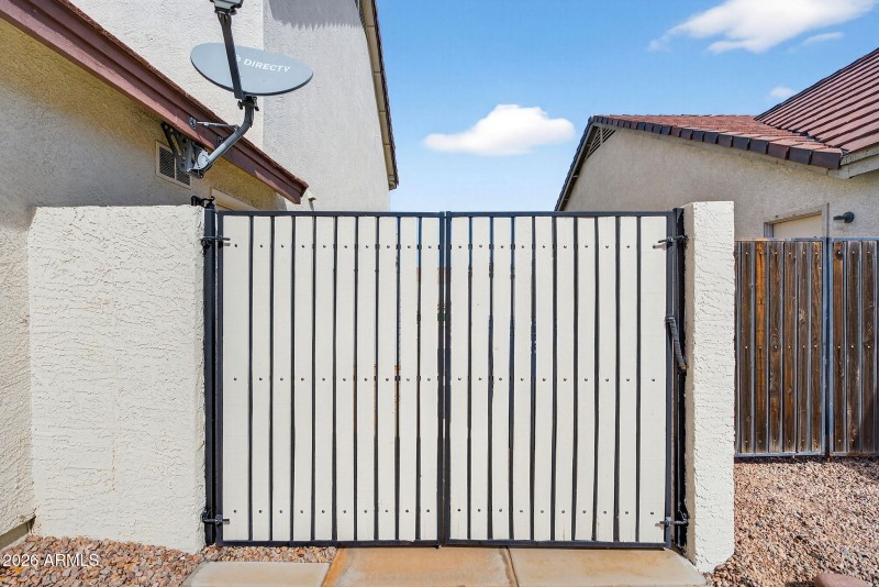 5-web-or-mls-05E Winged Foot Dr