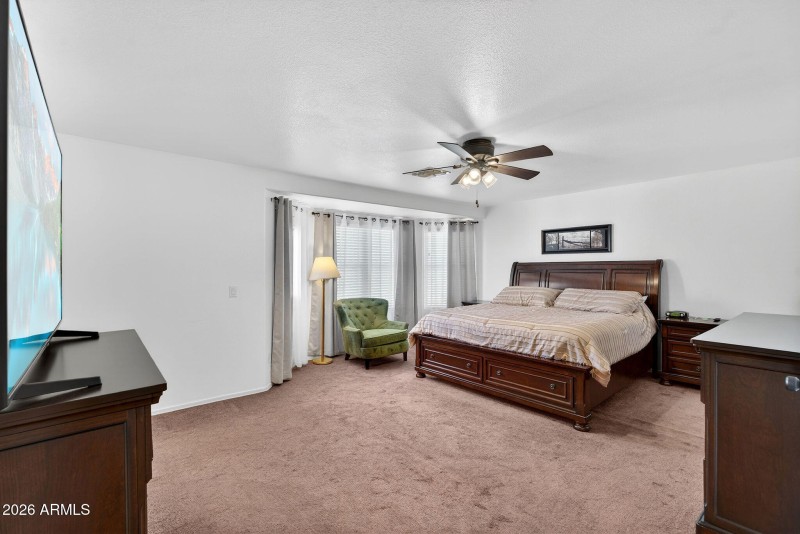 27-web-or-mls-23E Winged Foot Dr