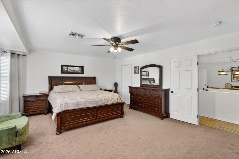 28-web-or-mls-25E Winged Foot Dr