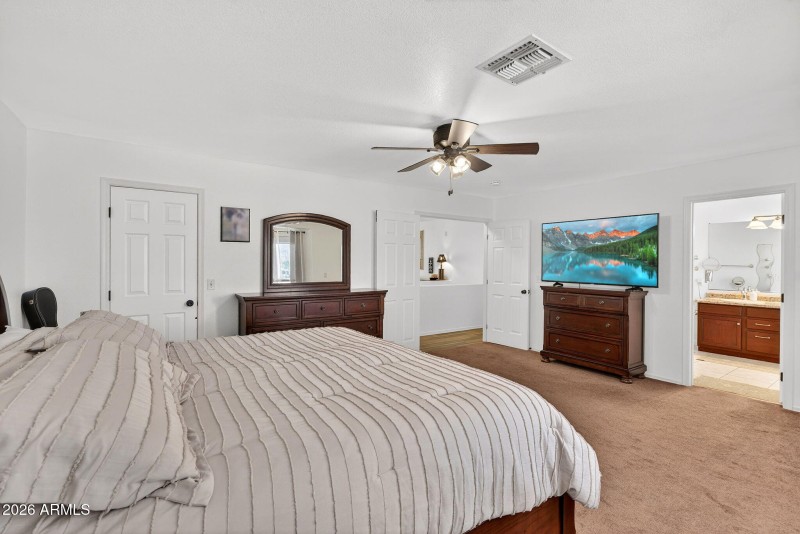 30-web-or-mls-26E Winged Foot Dr