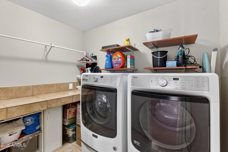 48-web-or-mls-32E Winged Foot Dr