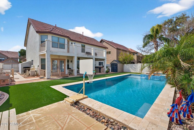 54-web-or-mls-06E Winged Foot Dr