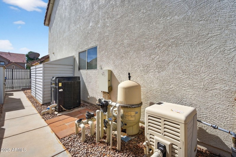 66-web-or-mls-14E Winged Foot Dr